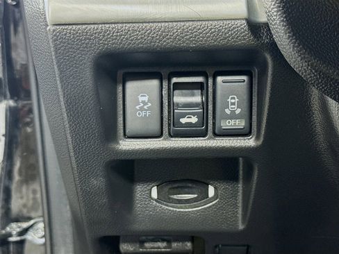 Used 2014 INFINITI Q60 Convertible w/ Premium Package image 11