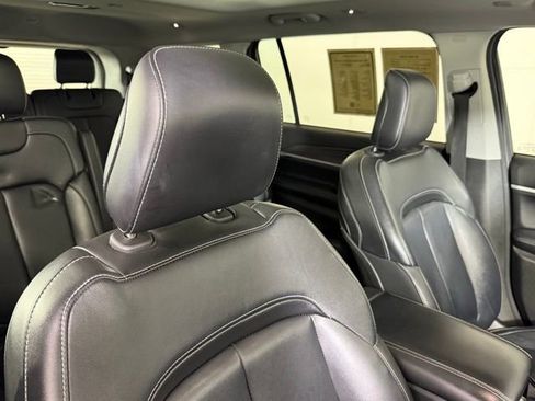 Used 2022 Jeep Grand Cherokee L Limited image 27