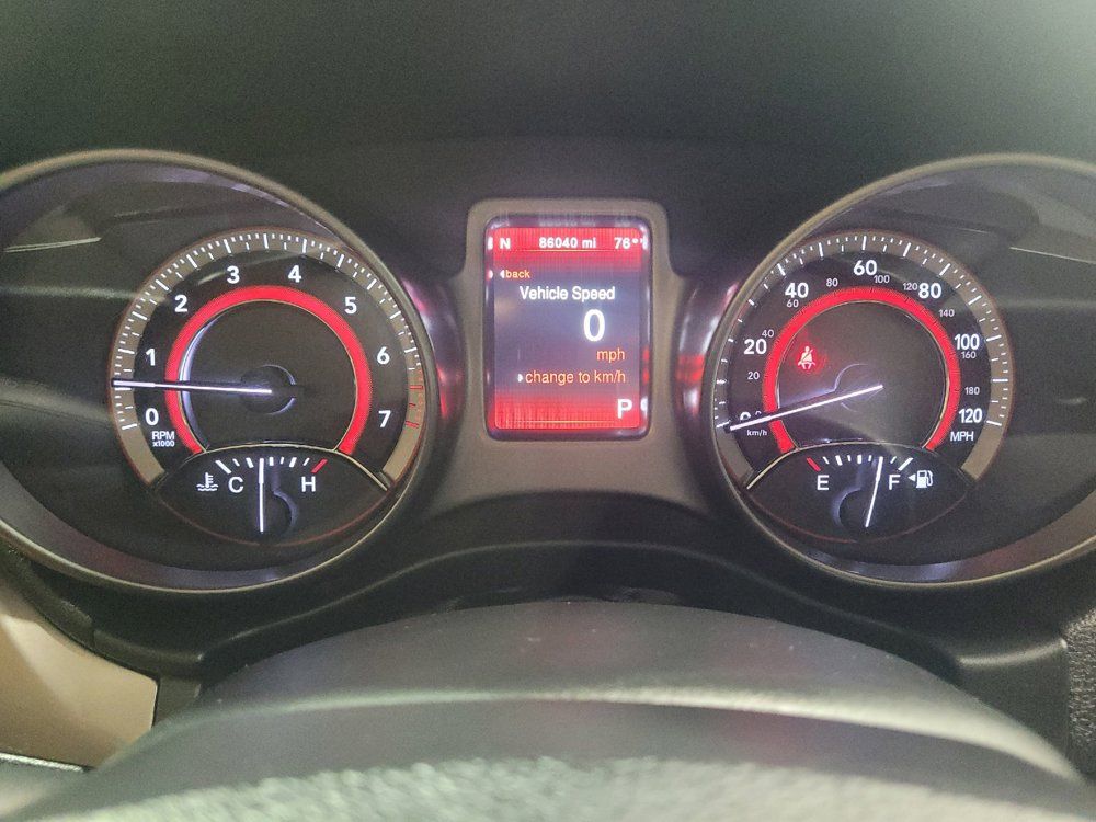 Used 2018 Dodge Journey Crossroad w/ Nav & Sun Group FWD image 23