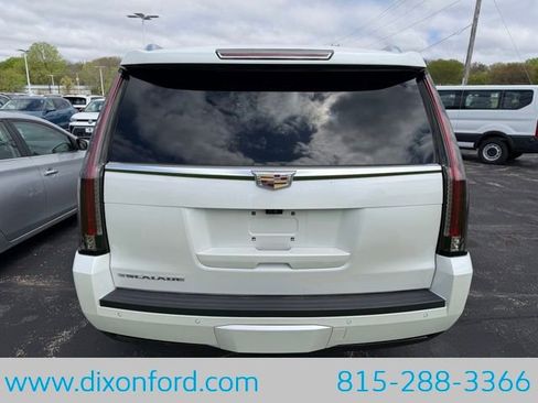 Used 2018 Cadillac Escalade Premium Luxury AWD/4WD image 5