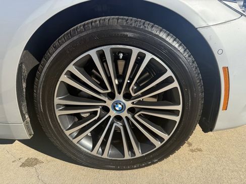 Used 2018 BMW 530e xDrive image 26