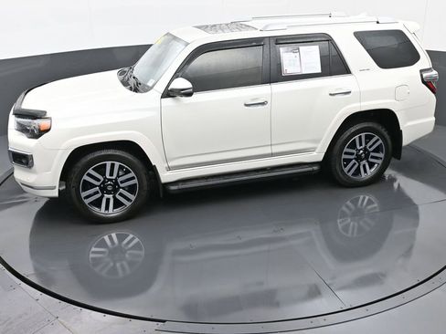 Used 2023 Toyota 4Runner Limited AWD/4WD image 40