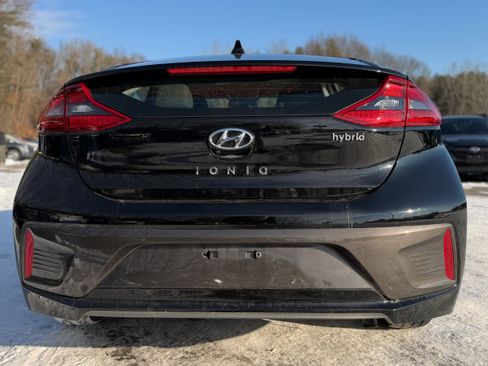 Used 2018 Hyundai Ioniq SEL image 12