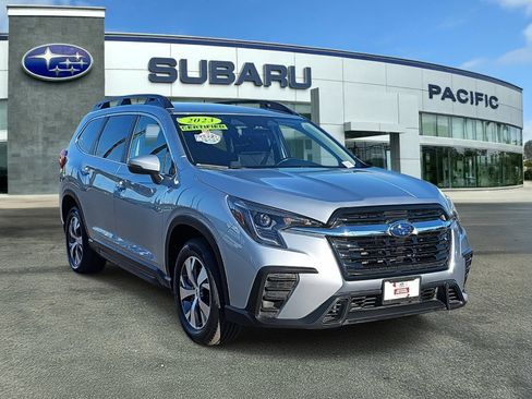 Certified 2023 Subaru Ascent Premium w/ Convenience Package image 1