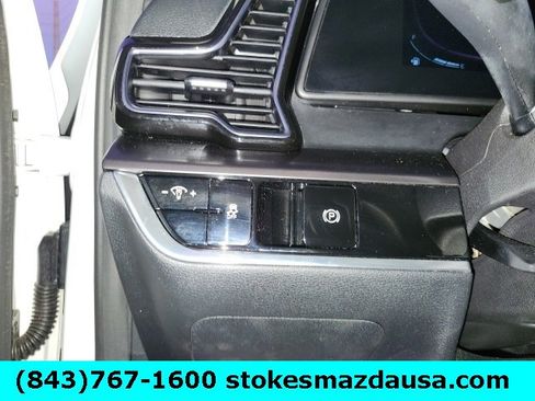 Used 2023 Kia Sportage EX image 18