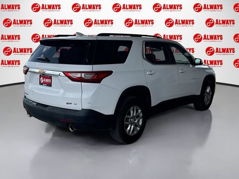 Used 2021 Chevrolet Traverse LT FWD image 5