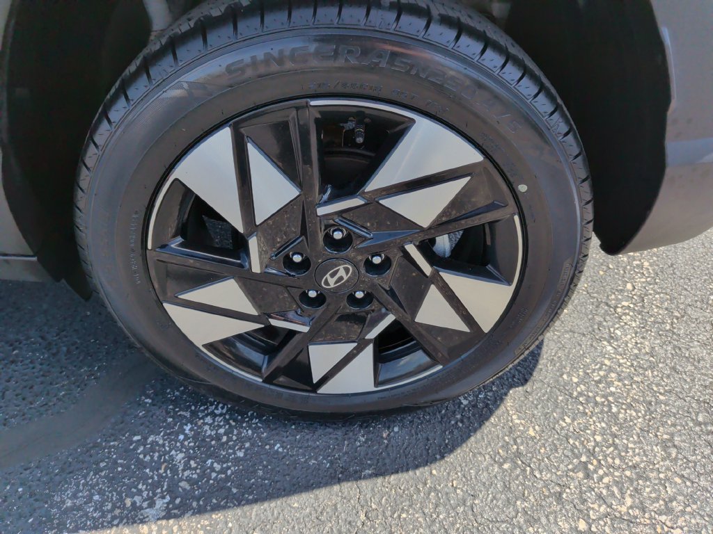 Used 2024 Hyundai Kona SEL AWD/4WD image 30