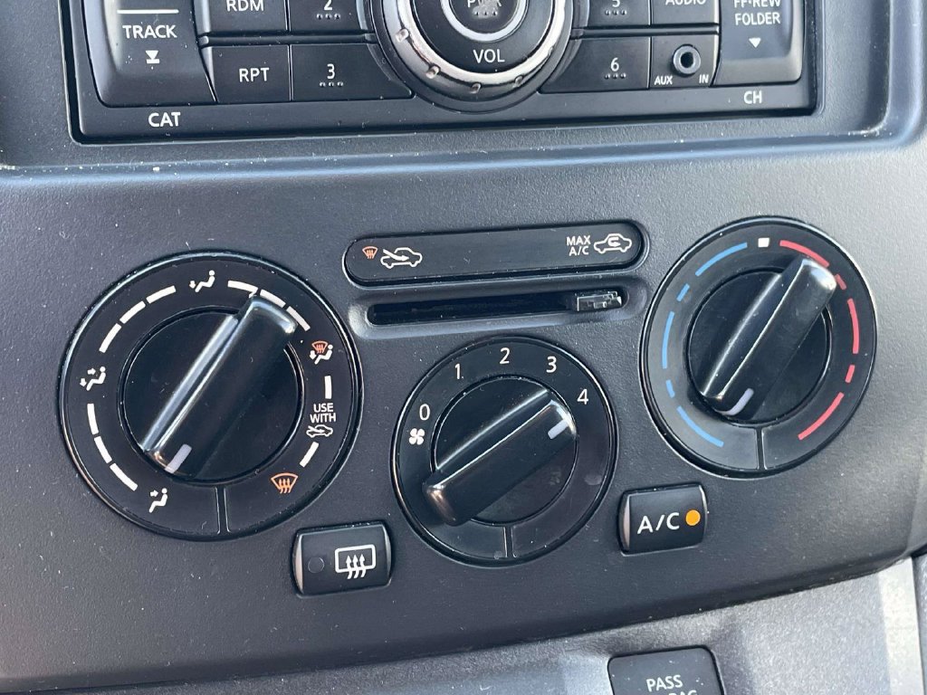 Used 2015 Chevrolet City Express LT FWD image 12