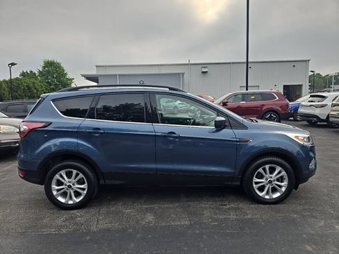 Used 2018 Ford Escape SEL FWD image 9