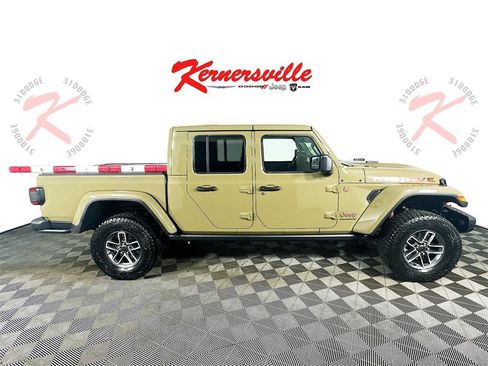 New 2026 Jeep Gladiator Mojave image 8