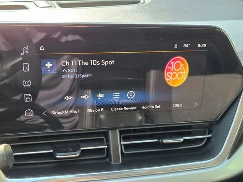 Certified 2025 Chevrolet Trax LT FWD image 20