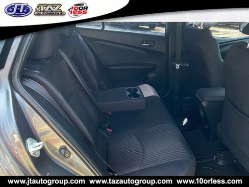 Used 2018 Toyota Prius Three FWD image 13