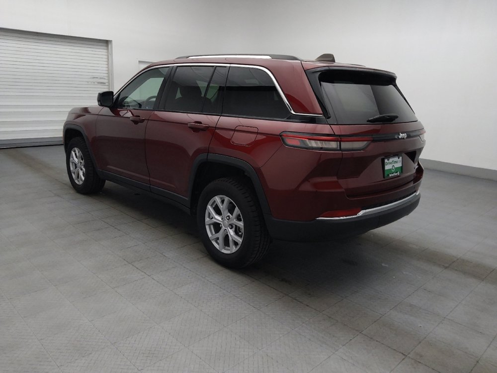 Used 2023 Jeep Grand Cherokee Limited RWD image 3
