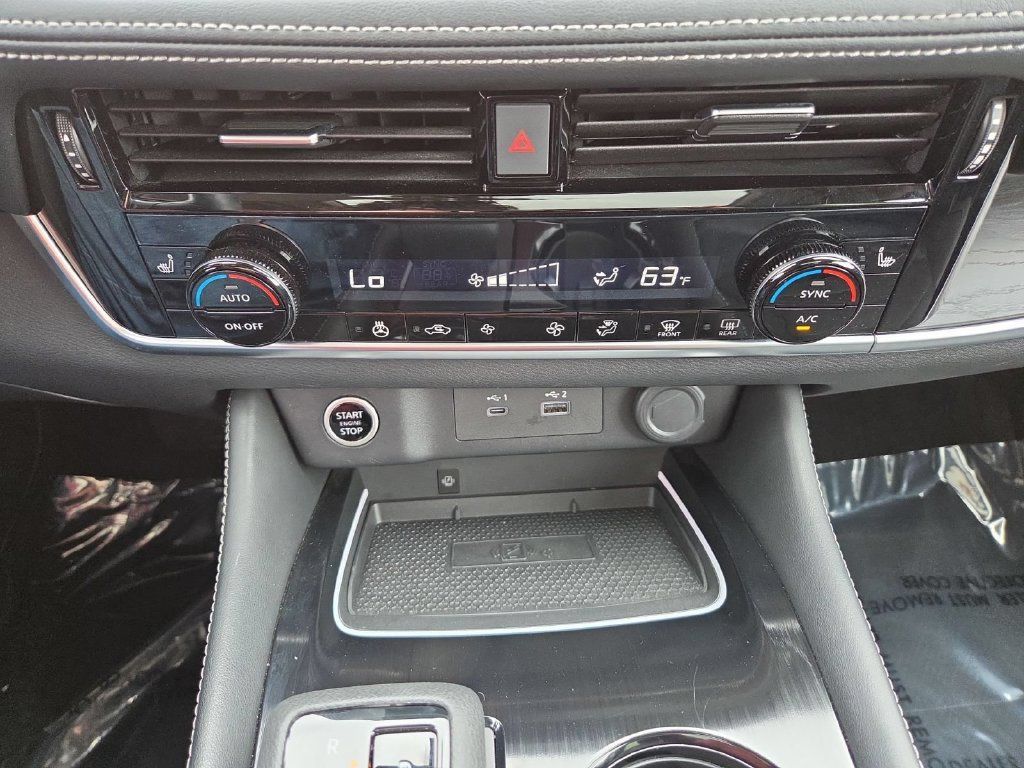 Used 2023 Nissan Rogue Platinum AWD/4WD image 24