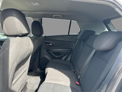 Used 2021 Chevrolet Trax LS w/ Tint and Cruise Package FWD image 11