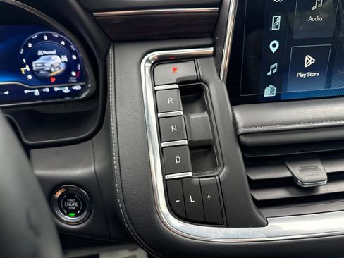 Used 2023 Chevrolet Tahoe Z71 w/ Luxury Package AWD/4WD image 42