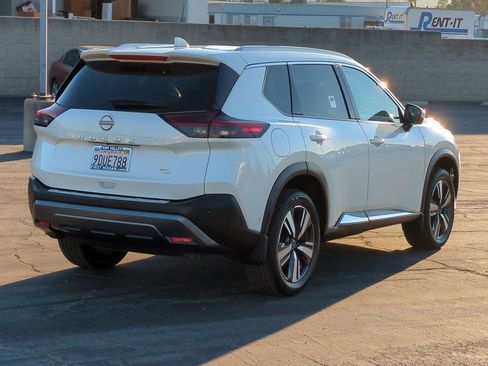 Certified 2023 Nissan Rogue SL w/ SL Premium Package image 6