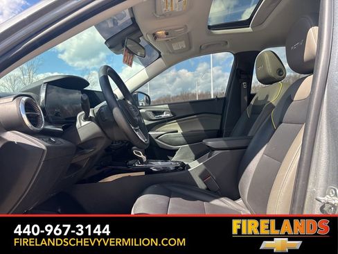 Used 2025 Chevrolet Trax ACTIV w/ Sunroof Package image 15