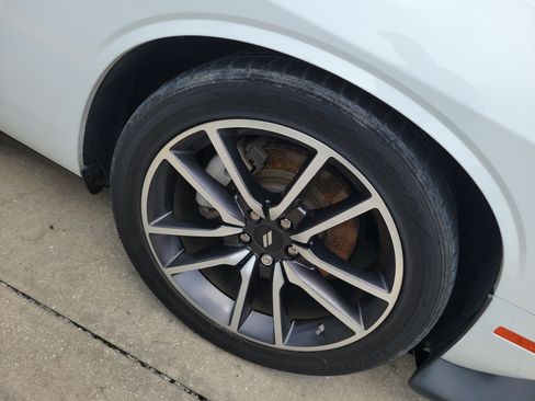 Used 2023 Dodge Challenger R/T RWD image 8