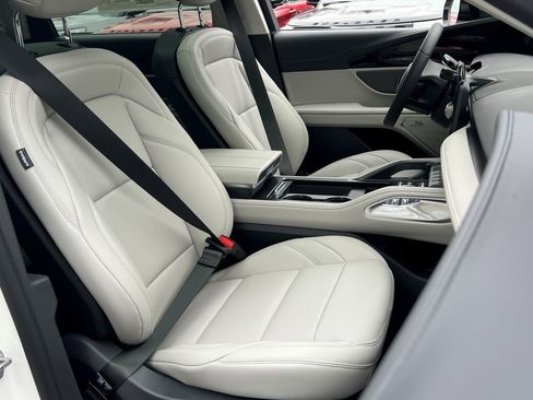 New 2026 Lincoln Nautilus Premier w/ Equipment Group 102A image 7