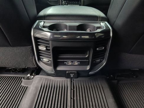 Used 2022 RAM 2500 Laramie w/ Night Edition image 21