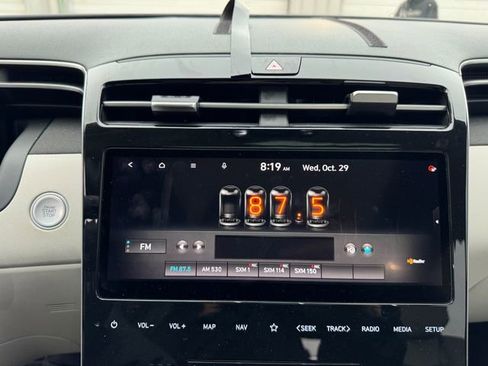 Used 2022 Hyundai Tucson Limited image 17