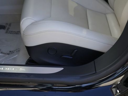 Used 2018 Tesla Model S 100D image 24