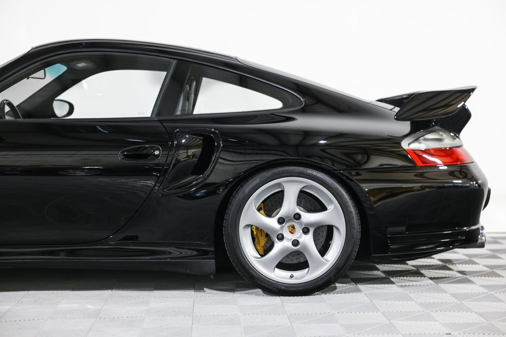 Used 2003 Porsche 911 GT2 RWD image 12