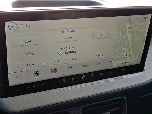 Used 2025 Ford Maverick Lariat w/ 4K Tow Package image 17