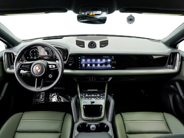 Certified 2026 Porsche Cayenne Coupe AWD/4WD image 21