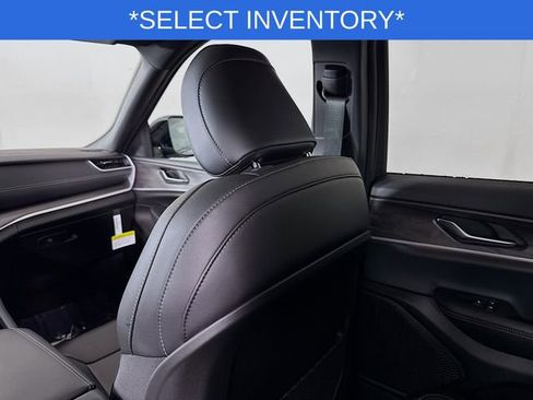 New 2025 Jeep Grand Cherokee L Limited w/ Black Appearance Package image 24