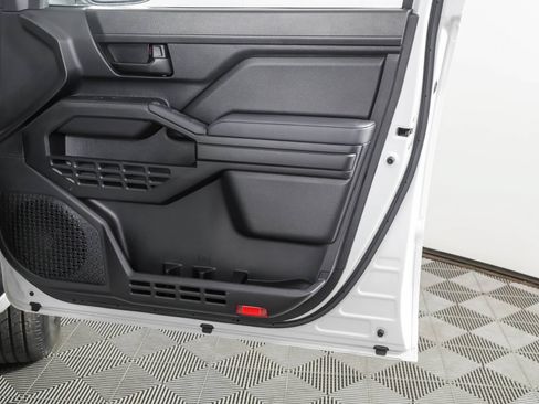 Used 2024 Toyota Tacoma SR RWD image 40