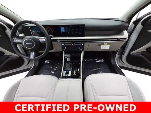 Certified 2025 Hyundai Tucson SEL AWD/4WD image 9