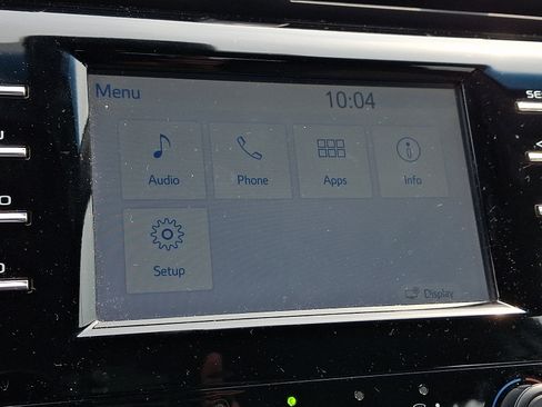 Used 2018 Toyota Camry FWD image 23
