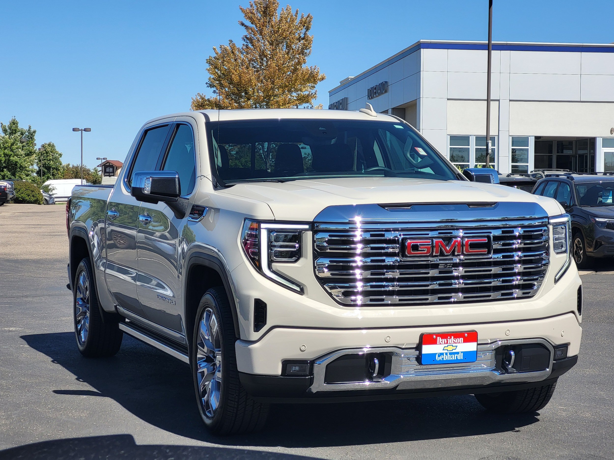 Used 2026 GMC Sierra 1500 Denali AWD/4WD image 3