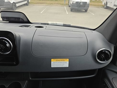 New 2025 Mercedes-Benz Sprinter 2500 image 15