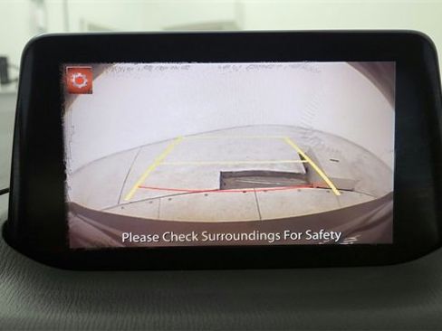 Used 2018 MAZDA MAZDA3 Touring image 22