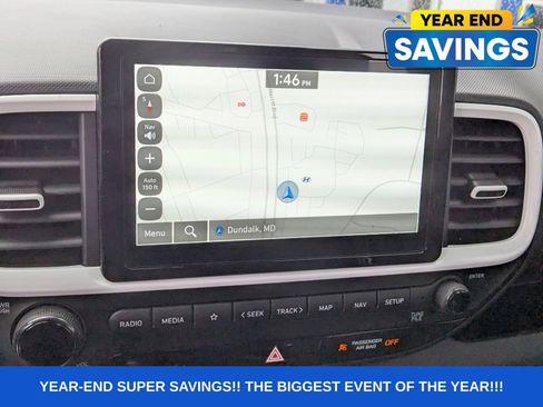 Used 2025 Hyundai Venue Limited image 25