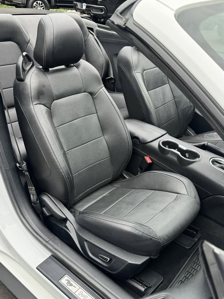Used 2018 Ford Mustang Premium RWD image 20