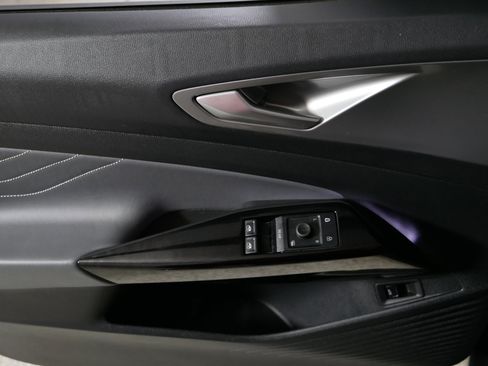 Certified 2023 Volkswagen ID.4 Pro S AWD/4WD image 19