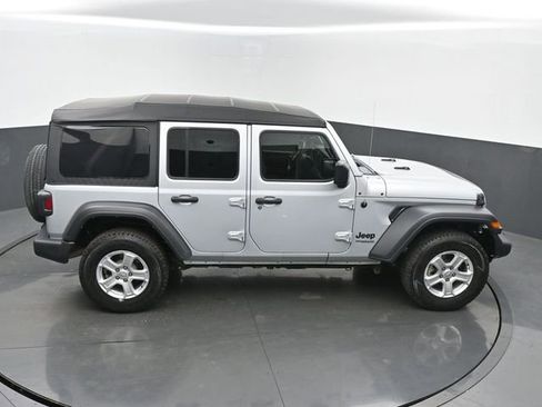 Used 2022 Jeep Wrangler Unlimited Sport AWD/4WD image 41