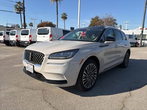 Used 2022 Lincoln Corsair Grand Touring w/ Towing Package image 3