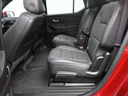 Used 2023 Chevrolet Traverse RS w/ LPO, Floor Liner Package AWD/4WD image 17