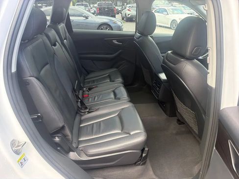 Used 2023 Audi Q7 3.0T Premium AWD/4WD image 22