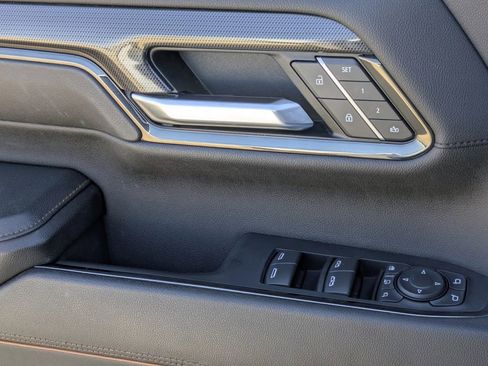 Used 2024 GMC Sierra 2500 AT4 w/ AT4 Premium Plus Package image 24