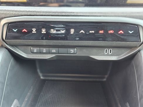 New 2026 Jeep Cherokee Laredo AWD/4WD image 17