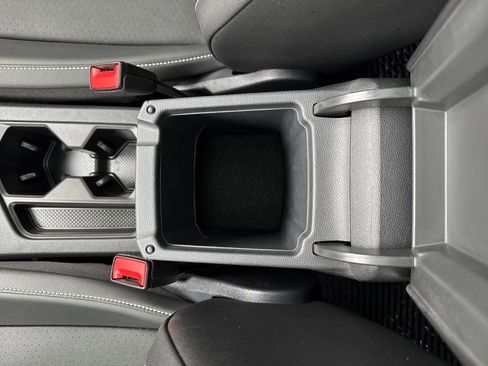 Used 2024 Volkswagen Tiguan SE R-Line image 26