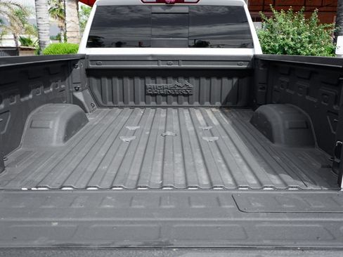 Used 2024 Chevrolet Silverado 2500 High Country w/ High Country Premium Package AWD/4WD image 8