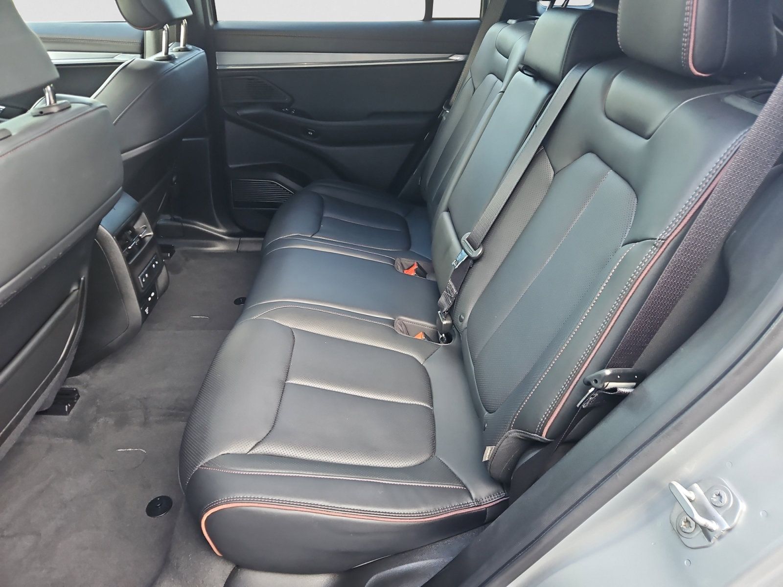 Used 2024 Jeep Wagoneer Launch Edition AWD/4WD image 22