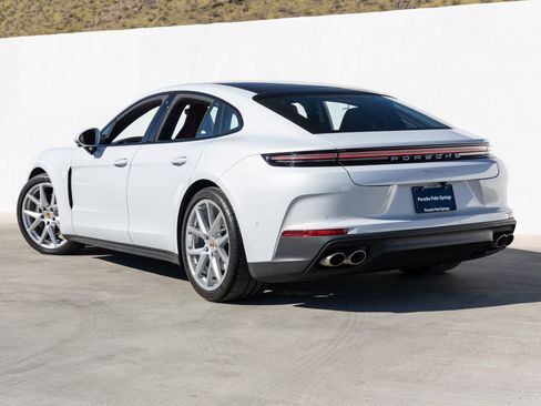 Certified 2025 Porsche Panamera image 3